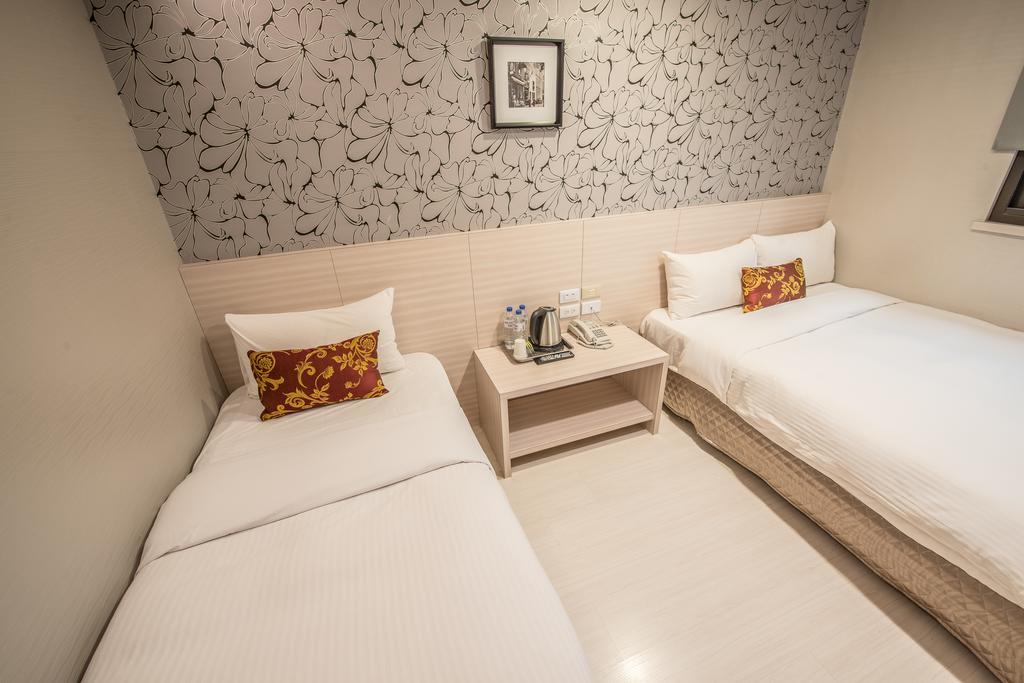 Golden Stone Hotel Kaohsiung Bagian luar foto
