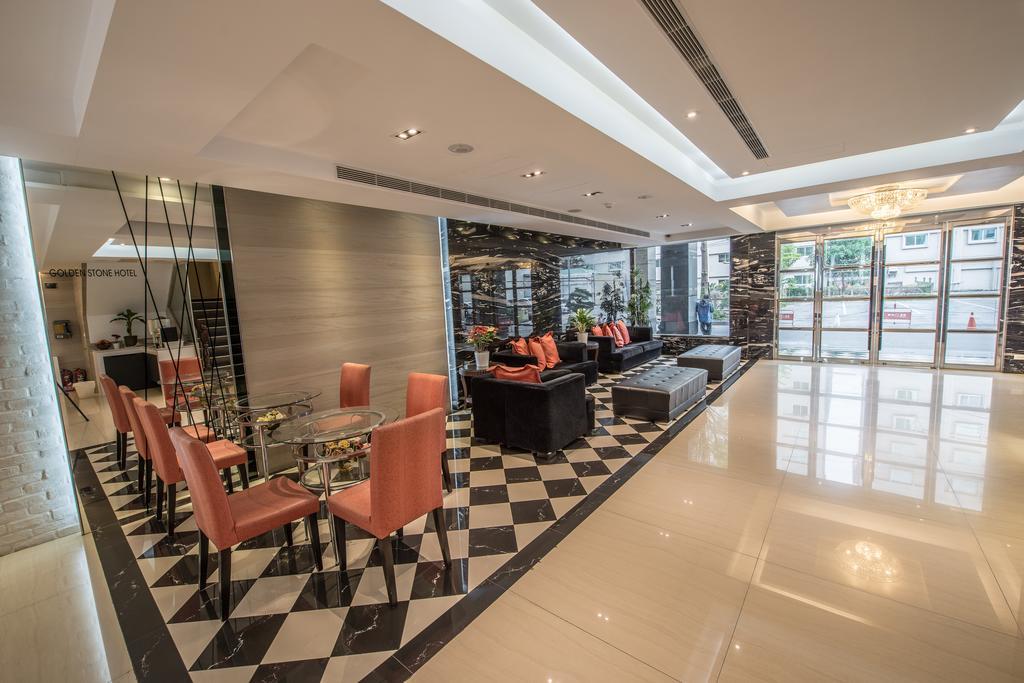 Golden Stone Hotel Kaohsiung Bagian luar foto